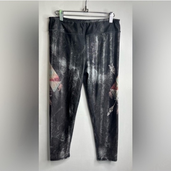 Evolution And Creation Boho Graphic Tie Dye Cropped Capri Leggings - Picture 1 of 5